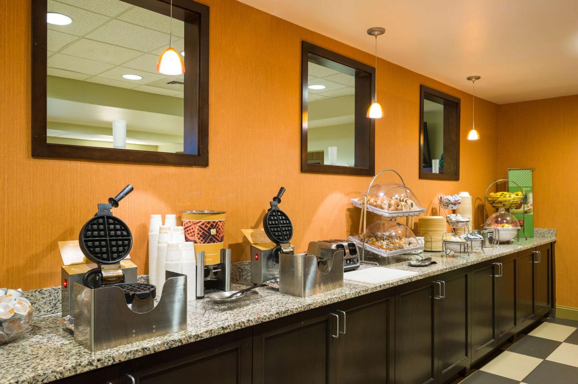 Hampton Inn Danville Zewnętrze zdjęcie