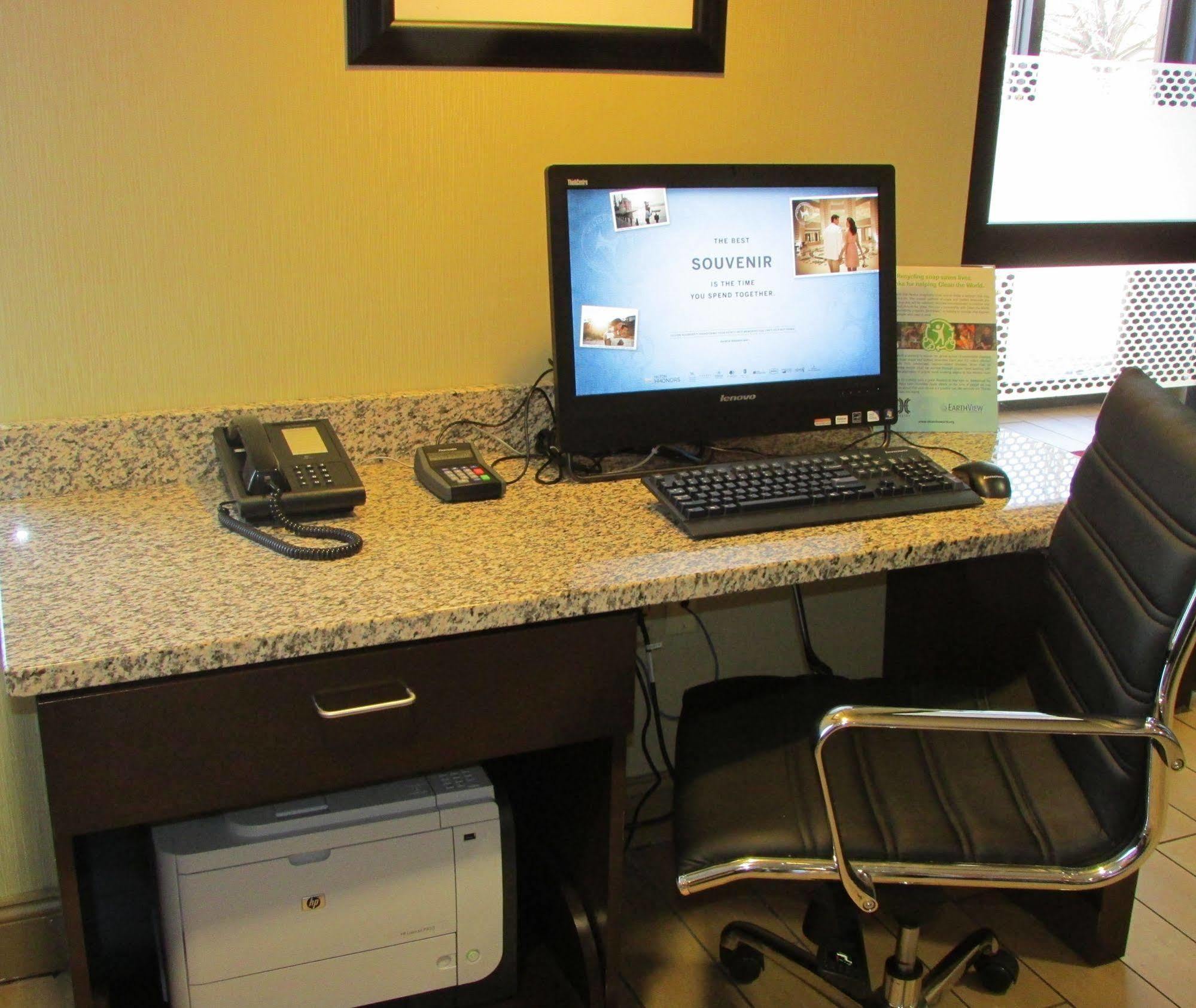 Hampton Inn Danville Zewnętrze zdjęcie